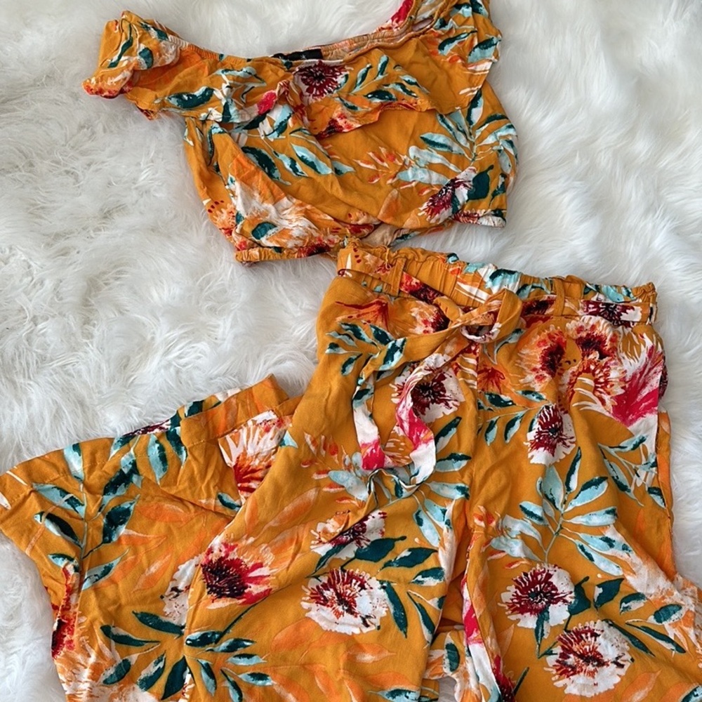 2pc Yellow Floral Set